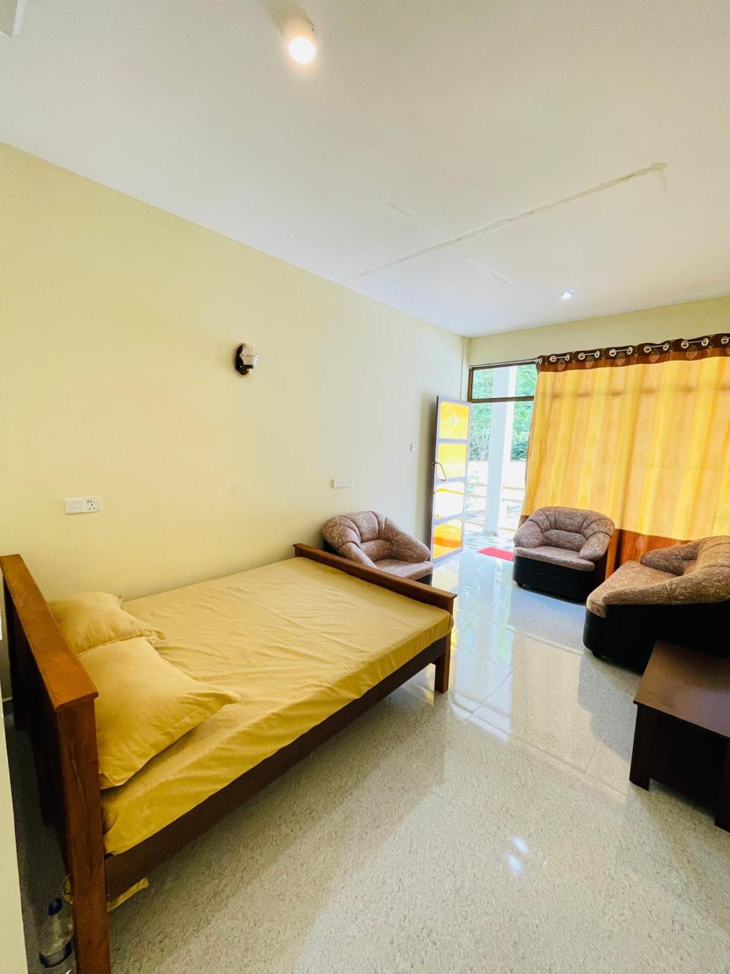 Great Victoria Palace Ratnapura Dış mekan fotoğraf